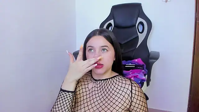 Snapshot of Sophie_spencer1 chatting on November 2025 02:58:01 AM Sophie spencer1 online show from November 2025 02:58:01 AM