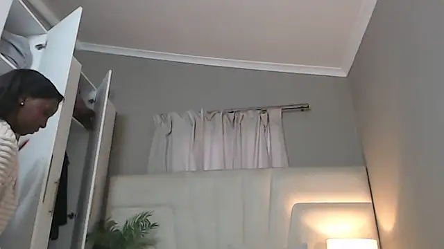 naughtyblackdolie online show from September 2025 05:24:01 AM