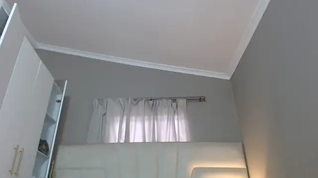 naughtyblackdolie online show from December 2025 06:00:01 AM