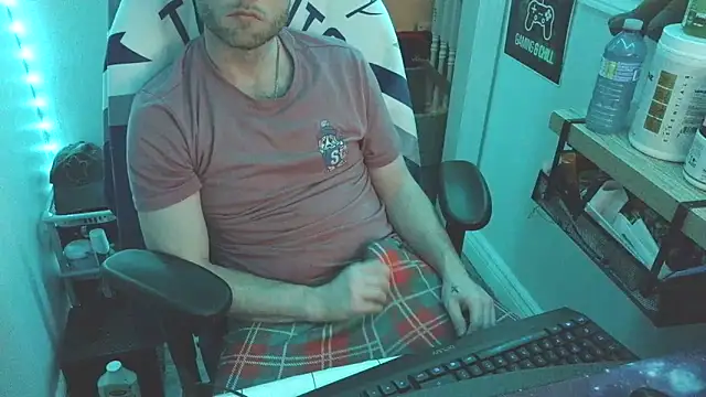 GeneralXMillyX online show from April 2026 05:43:01 AM