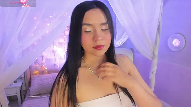 Hanna  Becker  online show from March 2025 03:29:01 AM