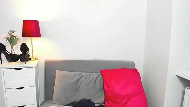 Snapshot of CrystalHotty chatting on March 2025 10:28:01 PM CrystalHotty online show from March 2025 10:28:01 PM