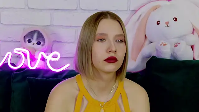 LiliLinn online show from March 2025 08:10:02 AM