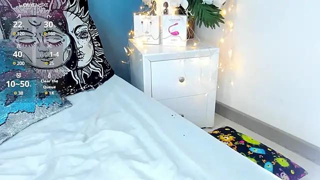 NinaInk online show from February 2025 01:22:01 PM