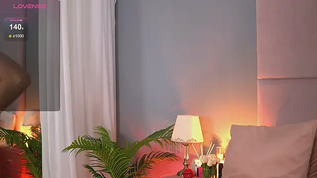 AlmaLuv online show from February 2025 10:24:02 AM