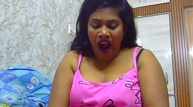 sexy roma online show from March 2025 01:18:02 PM