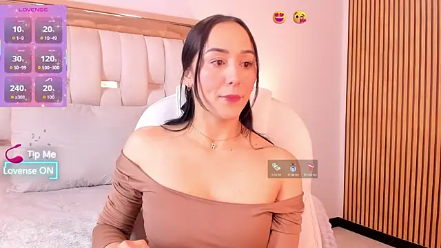 hazel ross tcw online show from October 2025 01:43:02 PM