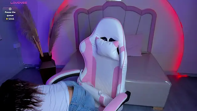 katy sweet19 online show from February 2026 10:23:01 AM