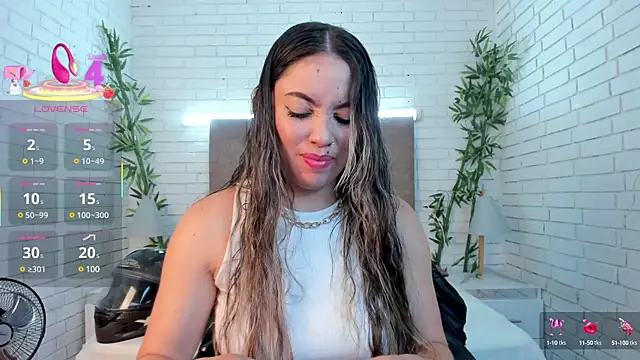 Alessia Taylorr online show from March 2025 12:01:02 PM