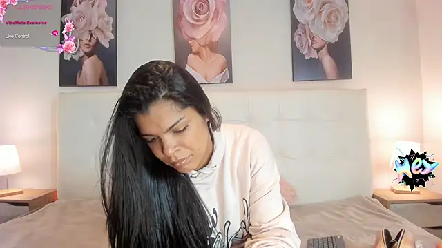 Sweetdreamses  online show from January 2025 12:28:02 PM