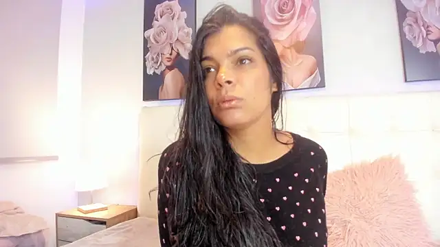 Sweetdreamses  online show from February 2025 12:22:02 PM