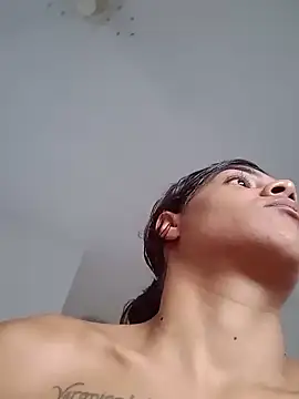 Indiazinhax online show from December 2024 08:18:02 PM