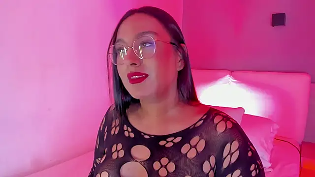 ellamontoya online show from September 2025 01:43:02 PM