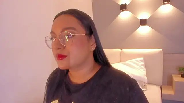 ellamontoya online show from September 2025 11:13:02 AM