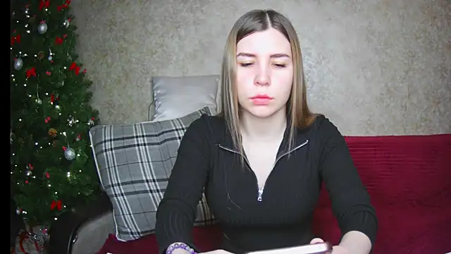 ElllaNuar online show from January 2025 01:15:01 AM