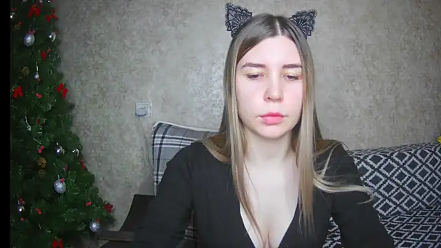 ElllaNuar online show from January 2025 04:27:01 AM