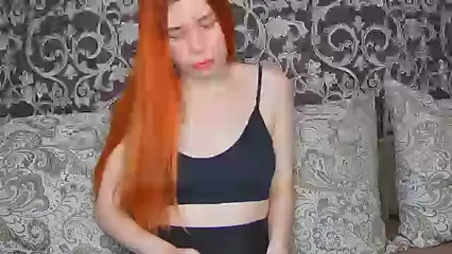 ElllaNuar online show from December 2025 06:23:01 AM