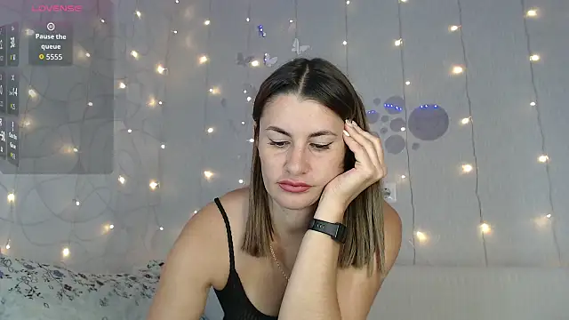 Snapshot of SuchAngel_ chatting on September 2025 02:44:01 AM SuchAngel online show from September 2025 02:44:01 AM