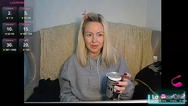 Angelamariexox online show from October 2025 04:51:02 PM