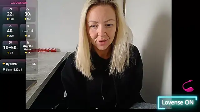 Angelamariexox online show from December 2025 10:00:01 AM