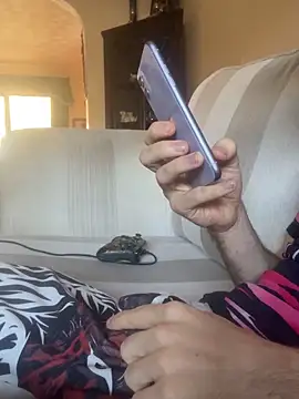 Snapshot of EE123458 chatting on November 2025 12:55:01 PM EE123458 online show from November 2025 12:55:01 PM