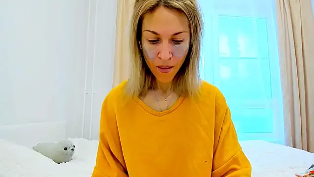 Mona Cruz online show from March 2025 05:31:02 AM