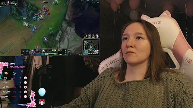 MoonlishSiren online show from January 2026 09:42:01 PM