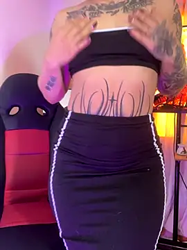 Snapshot of ValenGray chatting on October 2025 12:45:01 PM ValenGray online show from October 2025 12:45:01 PM