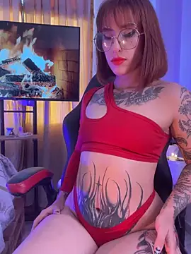 Snapshot of ValenGray chatting on November 2025 01:20:01 PM ValenGray online show from November 2025 01:20:01 PM