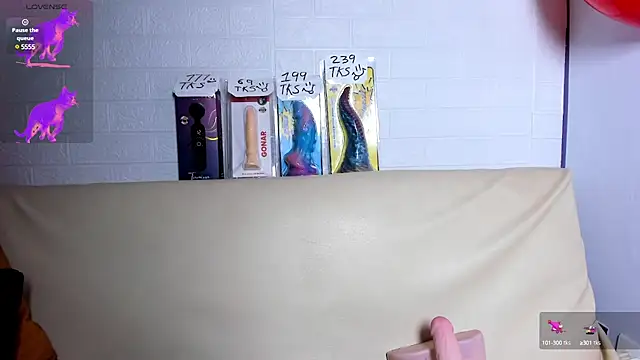 Snapshot of Yeye_scs chatting on February 2025 03:32:02 PM Yeye scs online show from February 2025 03:32:02 PM