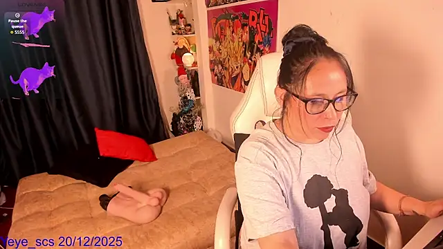 Snapshot of Yeye_scs chatting on December 2025 12:40:01 AM Yeye scs online show from December 2025 12:40:01 AM