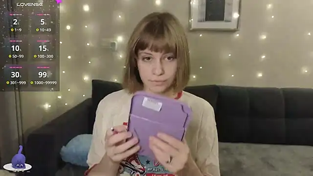 Snapshot of HermioneHHH chatting on December 2024 05:55:01 PM HermioneHHH online show from December 2024 05:55:01 PM