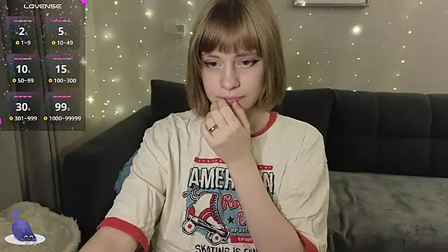 Snapshot of HermioneHHH chatting on December 2024 08:58:02 PM HermioneHHH online show from December 2024 08:58:02 PM