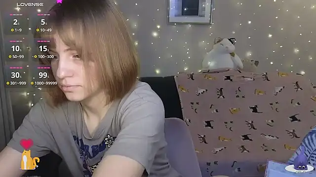 Snapshot of HermioneHHH chatting on January 2025 08:02:01 PM HermioneHHH online show from January 2025 08:02:01 PM