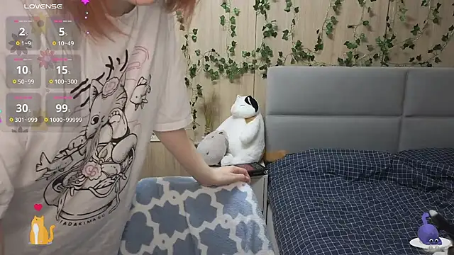 Snapshot of HermioneHHH chatting on February 2025 07:04:02 PM HermioneHHH online show from February 2025 07:04:02 PM