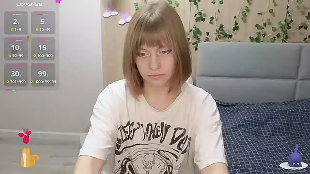 Snapshot of HermioneHHH chatting on March 2025 09:38:01 PM HermioneHHH online show from March 2025 09:38:01 PM