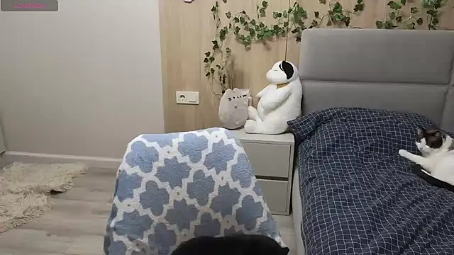 Snapshot of HermioneHHH chatting on March 2025 06:04:02 PM HermioneHHH online show from March 2025 06:04:02 PM