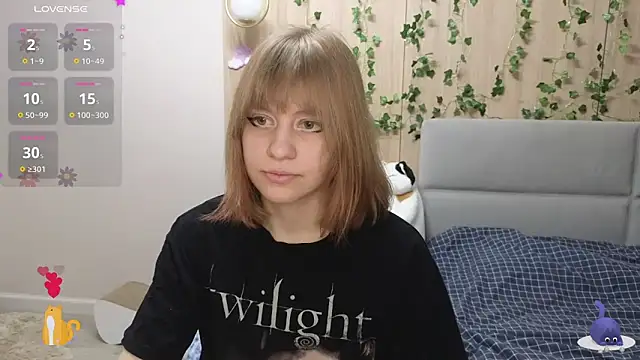 Snapshot of HermioneHHH chatting on March 2025 06:58:01 PM HermioneHHH online show from March 2025 06:58:01 PM