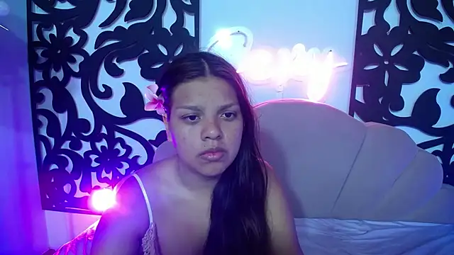 your little naughty1 online show from November 2025 02:00:02 AM