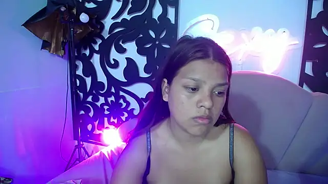 your little naughty1 online show from November 2025 02:10:01 AM