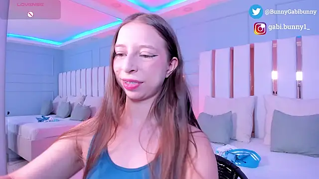 Snapshot of gabi_bunny chatting on July 2026 05:51:02 PM gabi bunny online show from July 2026 05:51:02 PM