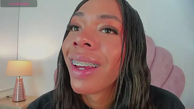 Nicole Paradise online show from February 2025 12:57:02 PM