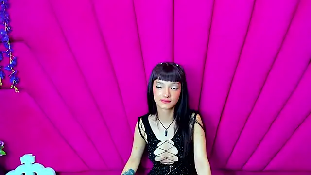 Aurora 18 online show from December 2024 05:55:01 PM