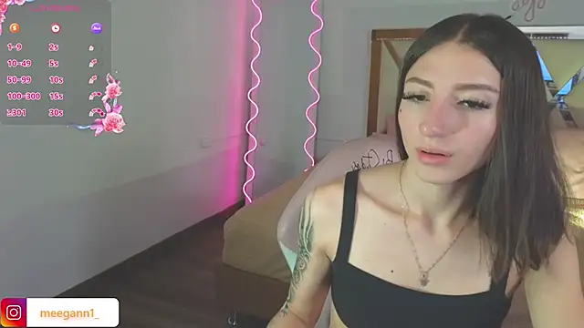 Snapshot of meggan_tay chatting on February 2025 03:52:02 AM meggan tay online show from February 2025 03:52:02 AM