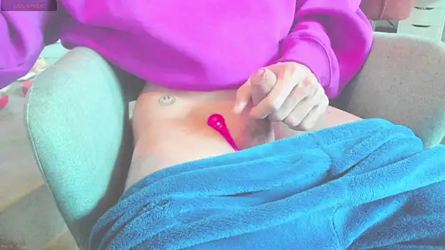 Snapshot of sexy_in_the_dark chatting on February 2025 07:50:02 AM sexy in the dark online show from February 2025 07:50:02 AM