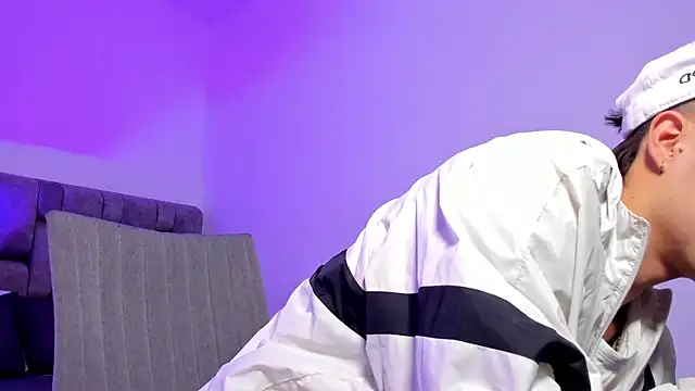 Snapshot of MarcusCollinss_ chatting on December 2024 12:00:02 PM MarcusCollinss online show from December 2024 12:00:02 PM