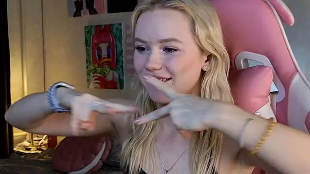 LexieLoree online show from January 2025 07:41:01 AM