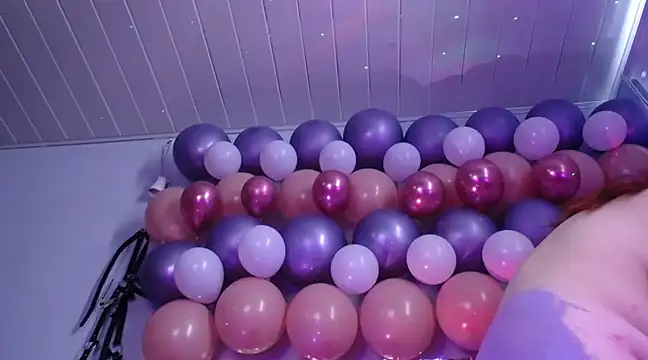 Layna cold online show from February 2025 06:55:01 PM