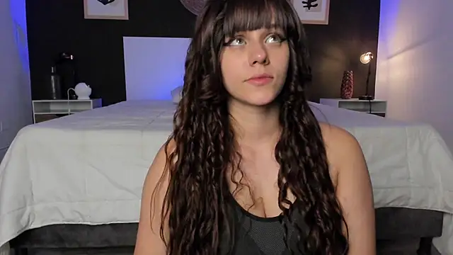 VioletPaket online show from December 2024 09:51:02 PM