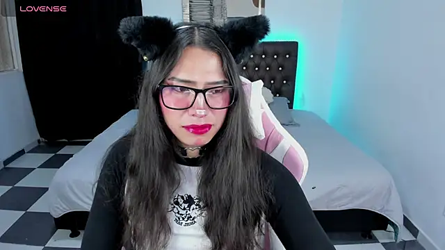 paula kawaiifu  online show from February 2025 05:33:01 PM